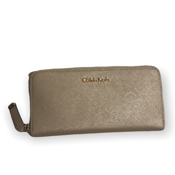 Calvin Klein light champagne gold clutch zipper wallet